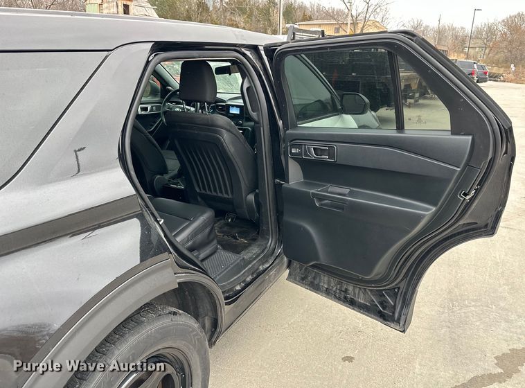 image for item DQ6377 2020 Ford Explorer Police Interceptor  SUV