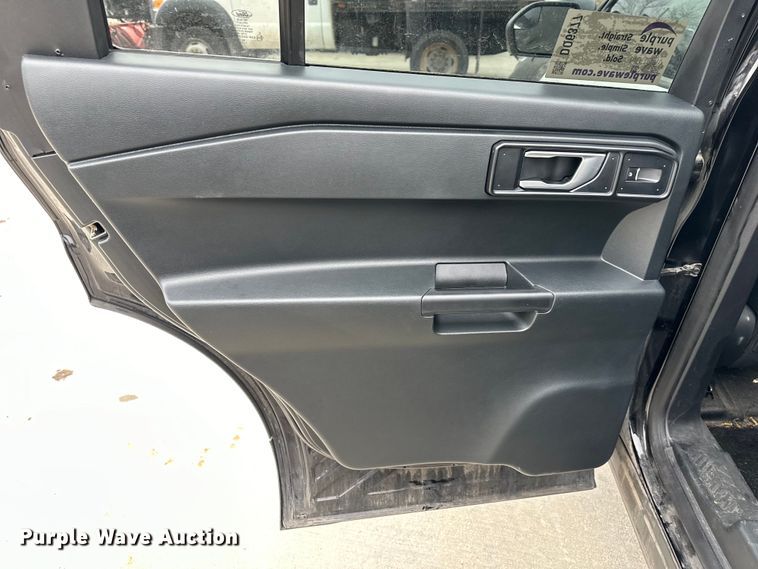 image for item DQ6377 2020 Ford Explorer Police Interceptor  SUV