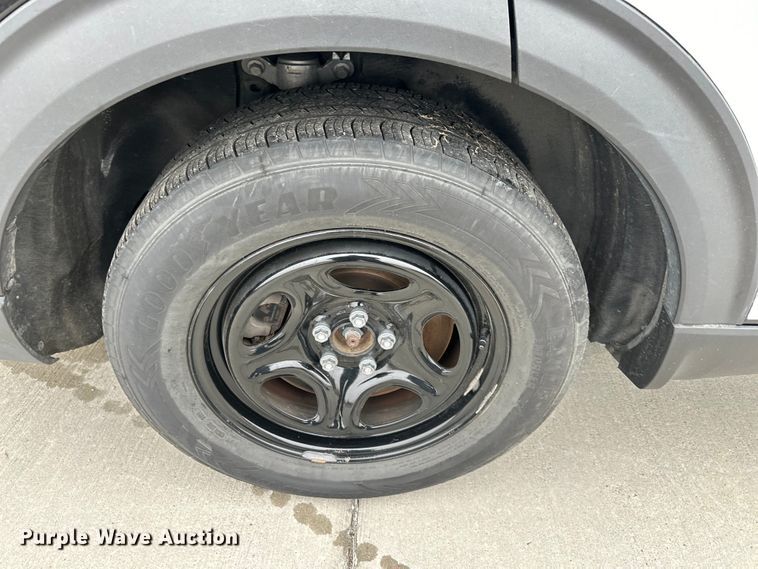 image for item DQ6377 2020 Ford Explorer Police Interceptor  SUV