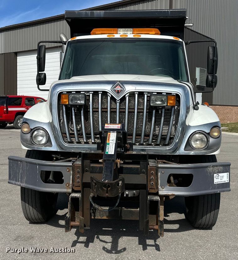 image for item DQ6380 2009 International 7300 dump truck