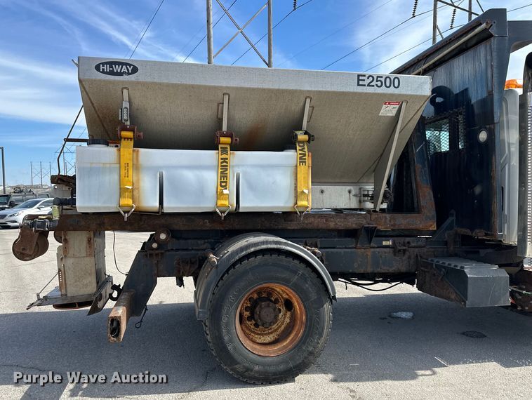 image for item DQ6380 2009 International 7300 dump truck