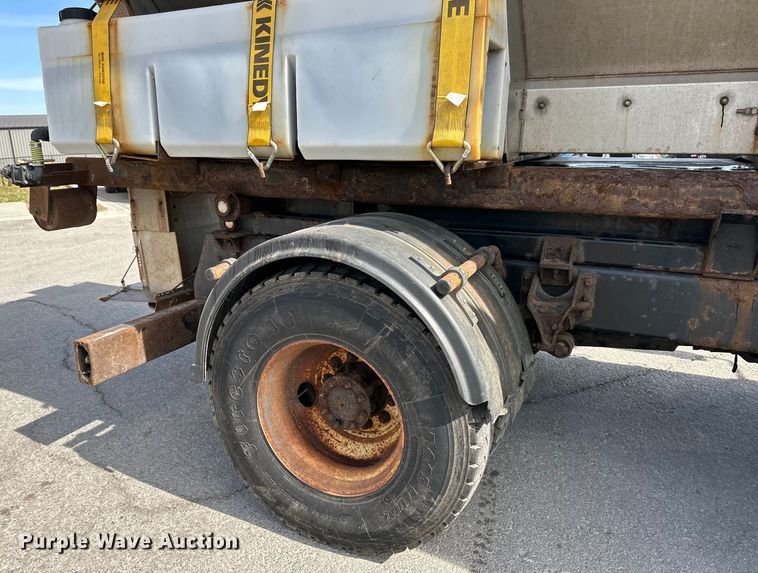 image for item DQ6380 2009 International 7300 dump truck