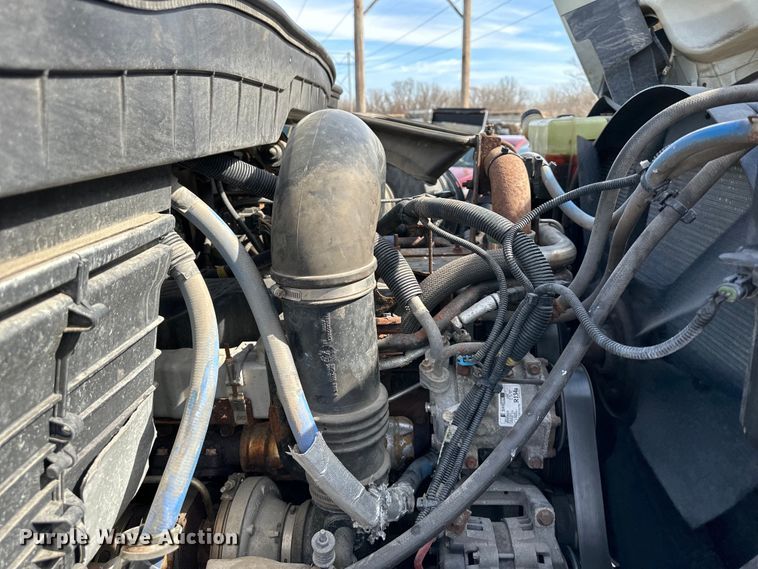 image for item DQ6380 2009 International 7300 dump truck