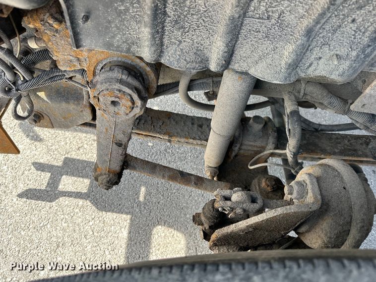 image for item DQ6380 2009 International 7300 dump truck