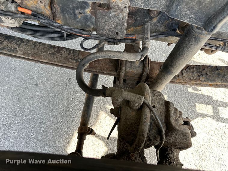 image for item DQ6380 2009 International 7300 dump truck