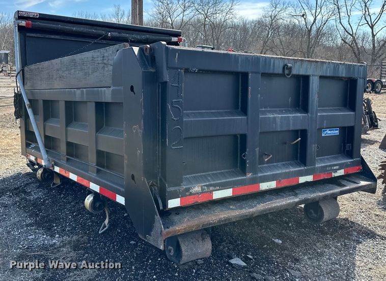 image for item DQ6380 2009 International 7300 dump truck