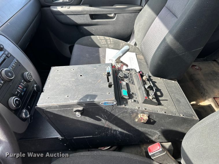 image for item DQ6389 2013 Chevrolet Tahoe SUV