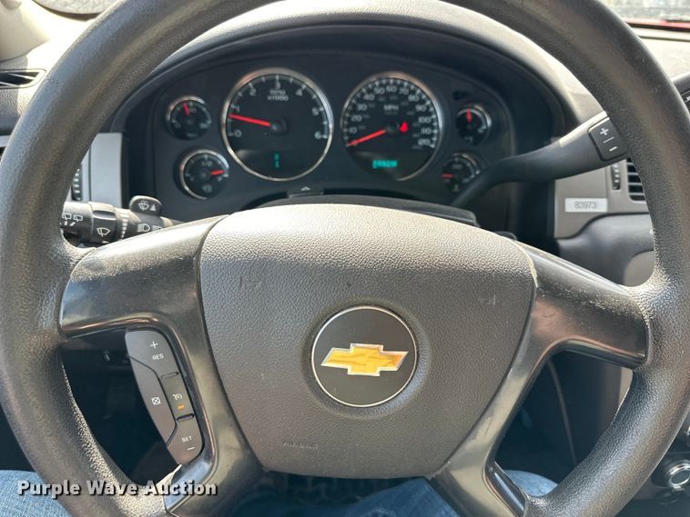 image for item DQ6389 2013 Chevrolet Tahoe SUV