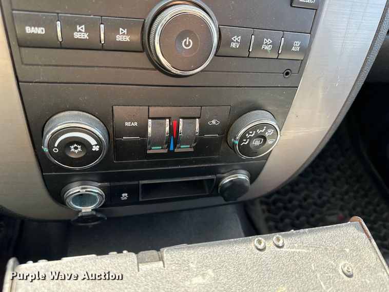 image for item DQ6389 2013 Chevrolet Tahoe SUV