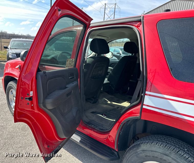 image for item DQ6389 2013 Chevrolet Tahoe SUV