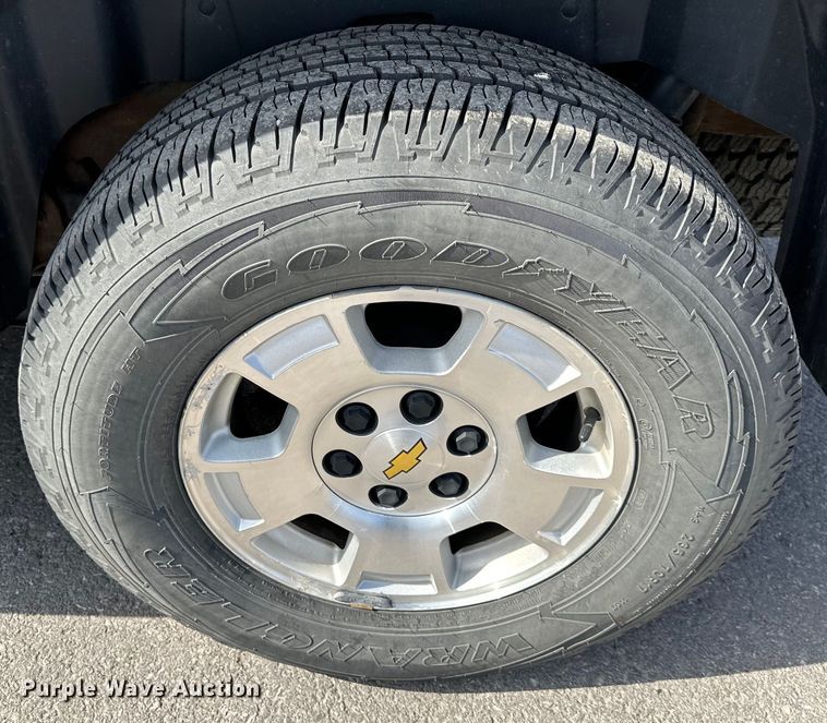 image for item DQ6389 2013 Chevrolet Tahoe SUV