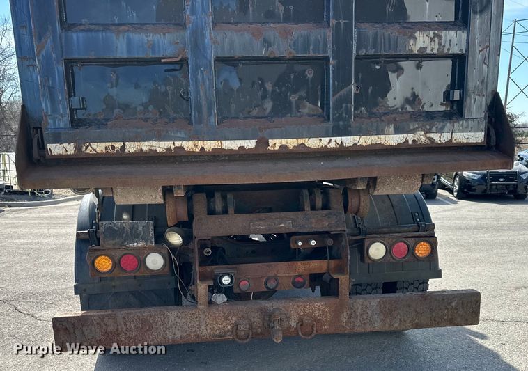 image for item DQ6391 2009 International  WorkStar 7300 dump truck