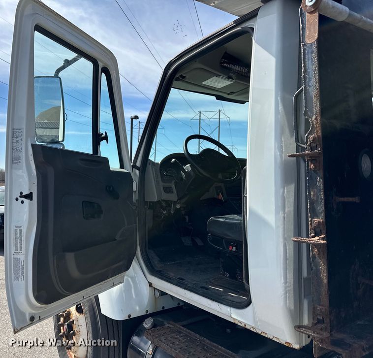 image for item DQ6391 2009 International  WorkStar 7300 dump truck