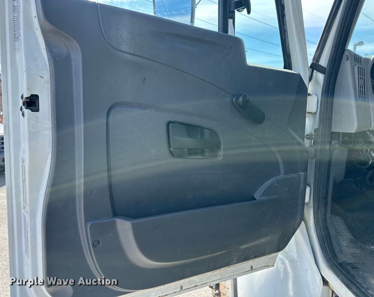 image for item DQ6391 2009 International  WorkStar 7300 dump truck