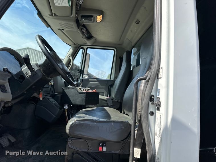 image for item DQ6391 2009 International  WorkStar 7300 dump truck