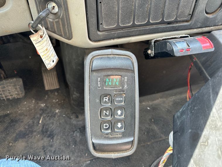 image for item DQ6391 2009 International  WorkStar 7300 dump truck