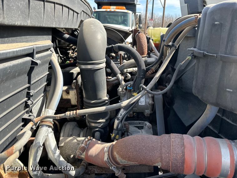 image for item DQ6391 2009 International  WorkStar 7300 dump truck