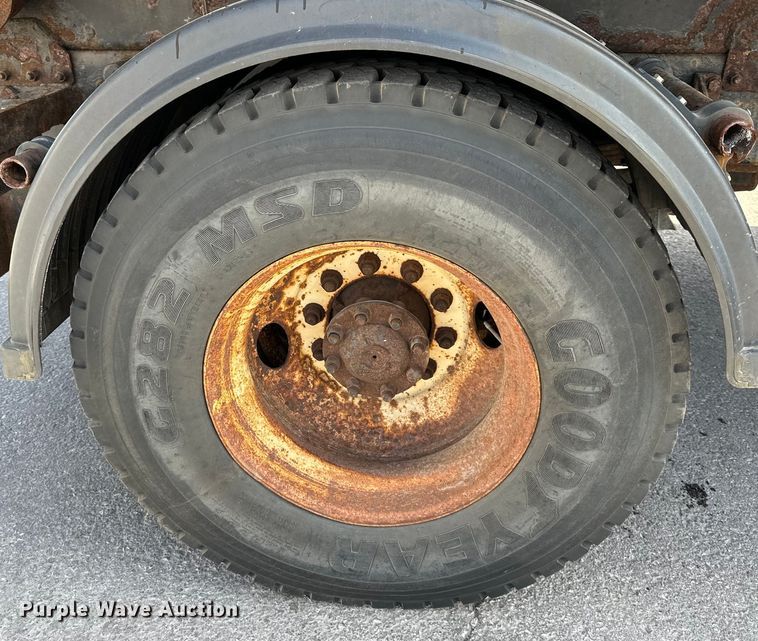 image for item DQ6391 2009 International  WorkStar 7300 dump truck