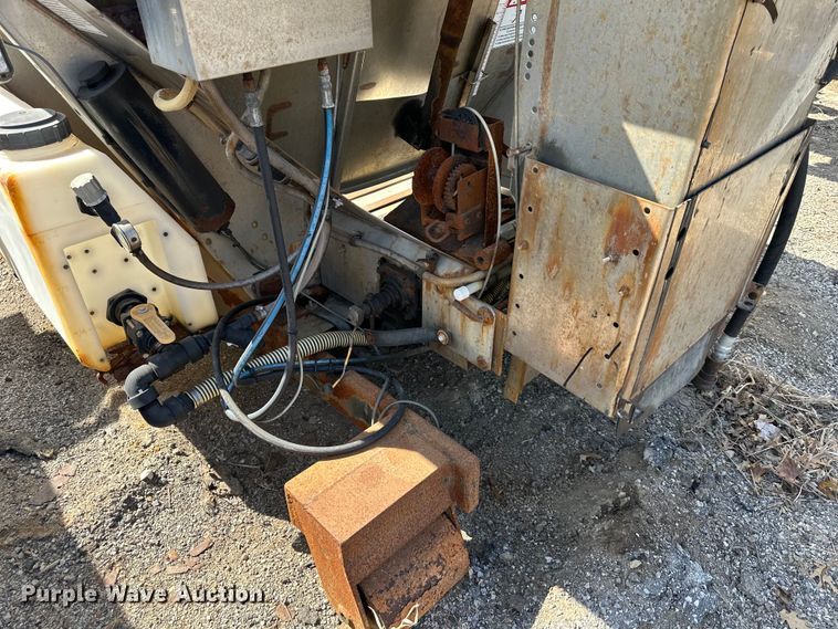 image for item DQ6391 2009 International  WorkStar 7300 dump truck