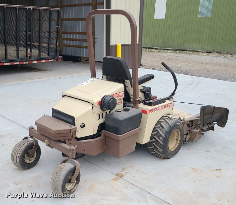 image for item DR7869 Grasshopper  922 ZTR lawn mower