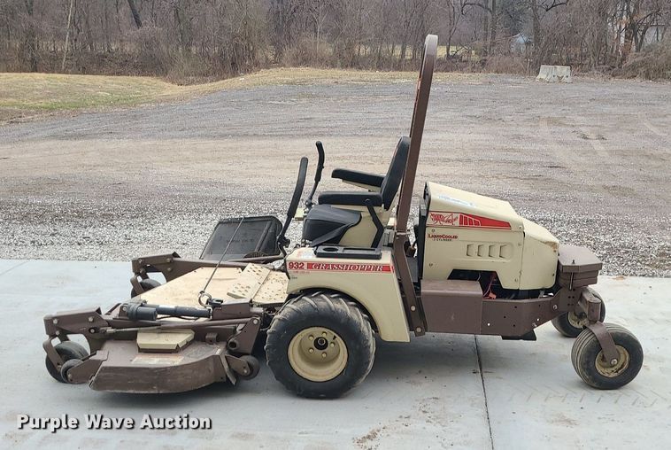 image for item DR7869 Grasshopper  922 ZTR lawn mower