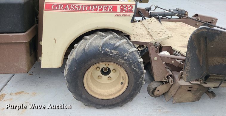 image for item DR7869 Grasshopper  922 ZTR lawn mower