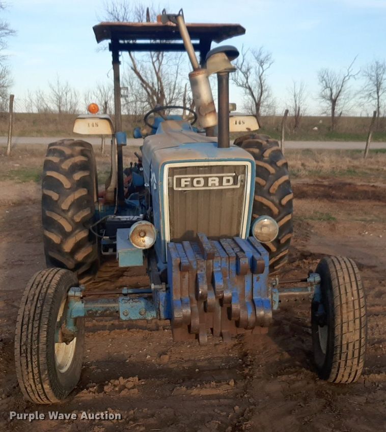 image for item DV9893 Ford  5900 tractor