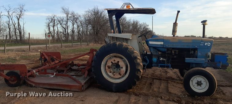 image for item DV9893 Ford  5900 tractor