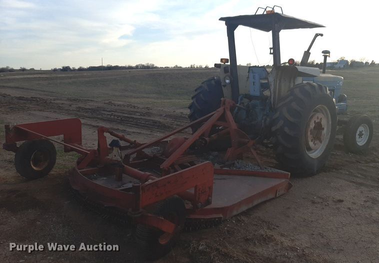 image for item DV9893 Ford  5900 tractor