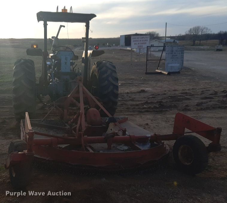 image for item DV9893 Ford  5900 tractor