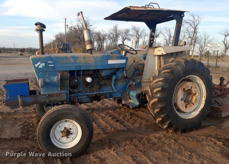 image for item DV9893 Ford  5900 tractor