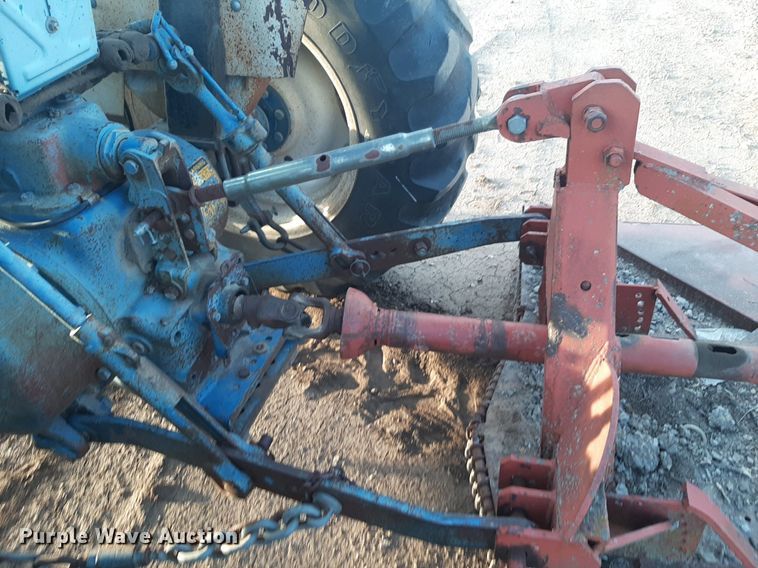 image for item DV9893 Ford  5900 tractor