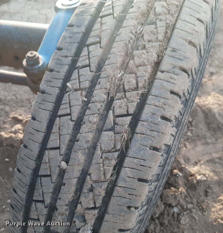 image for item DV9893 Ford  5900 tractor