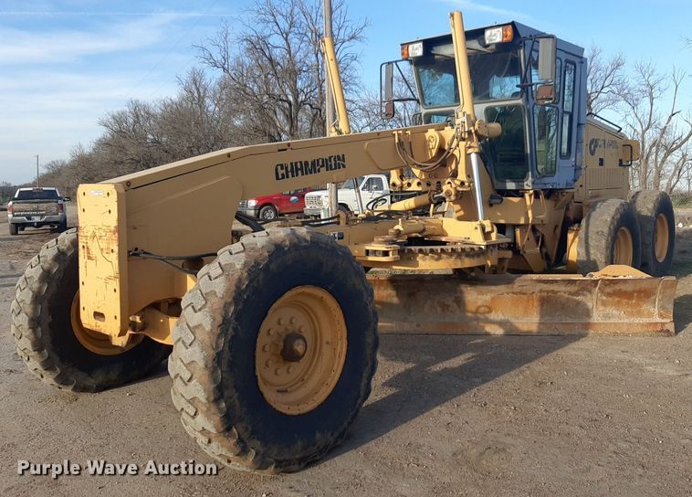 image for item DV9894 1998 Champion 720A motor grader