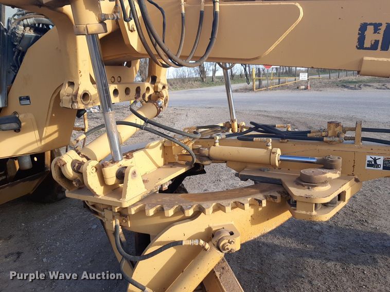 image for item DV9894 1998 Champion 720A motor grader