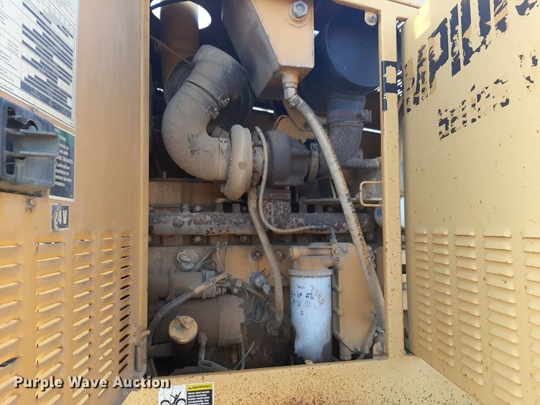 image for item DV9894 1998 Champion 720A motor grader