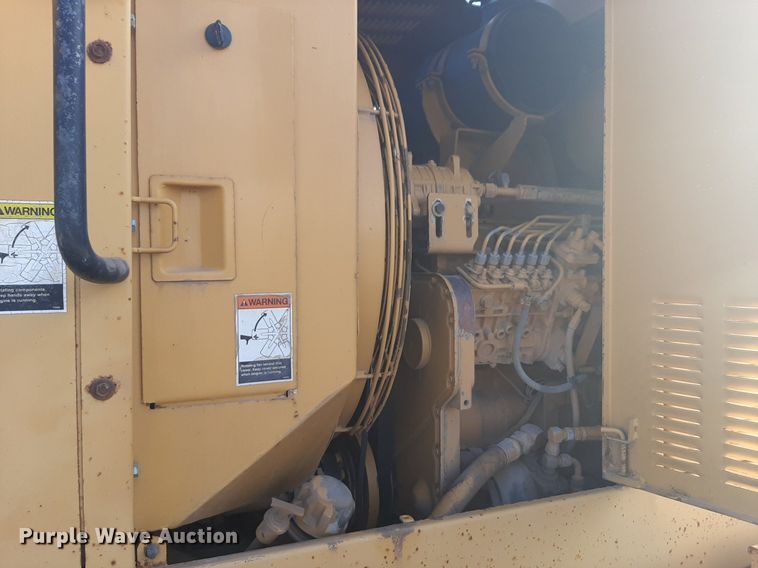 image for item DV9894 1998 Champion 720A motor grader