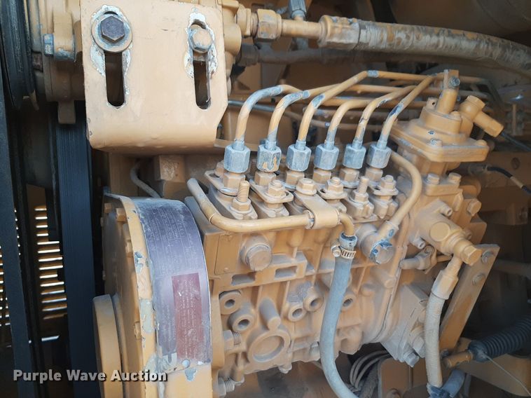 image for item DV9894 1998 Champion 720A motor grader