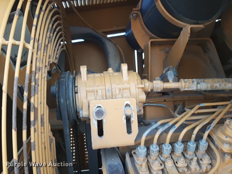 image for item DV9894 1998 Champion 720A motor grader