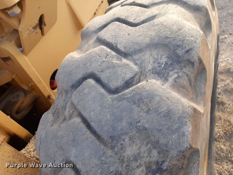 image for item DV9894 1998 Champion 720A motor grader