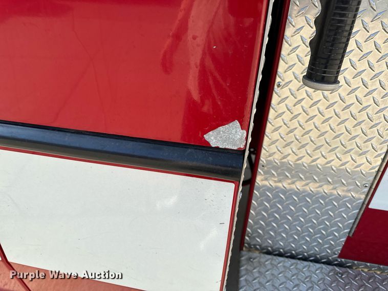 image for item EH6552 1996 Pierce Quint fire truck