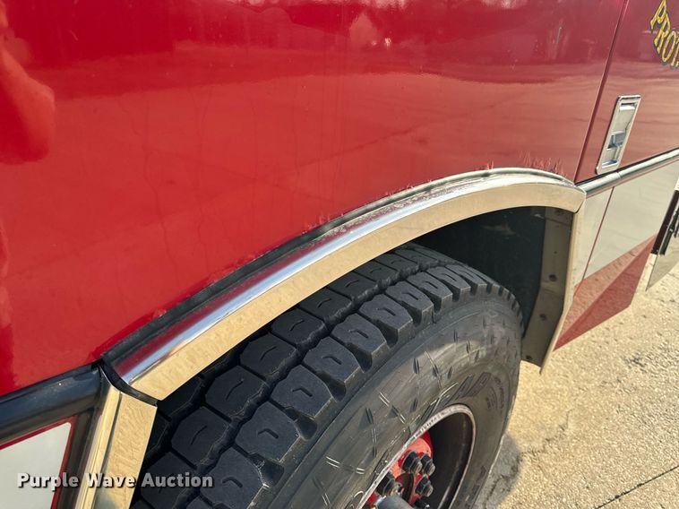 image for item EH6552 1996 Pierce Quint fire truck