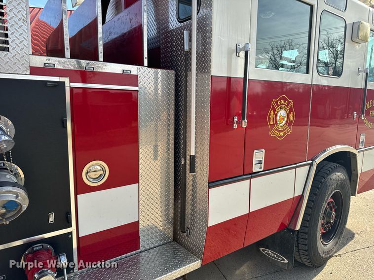 image for item EH6552 1996 Pierce Quint fire truck