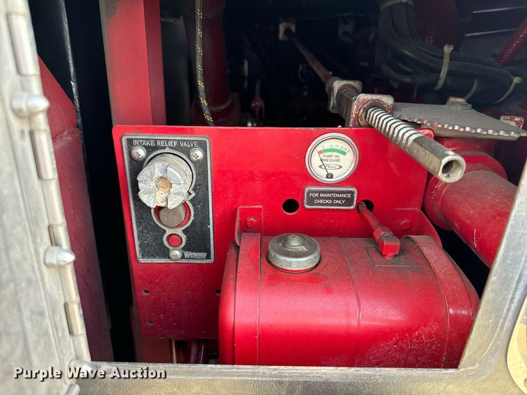 image for item EH6552 1996 Pierce Quint fire truck