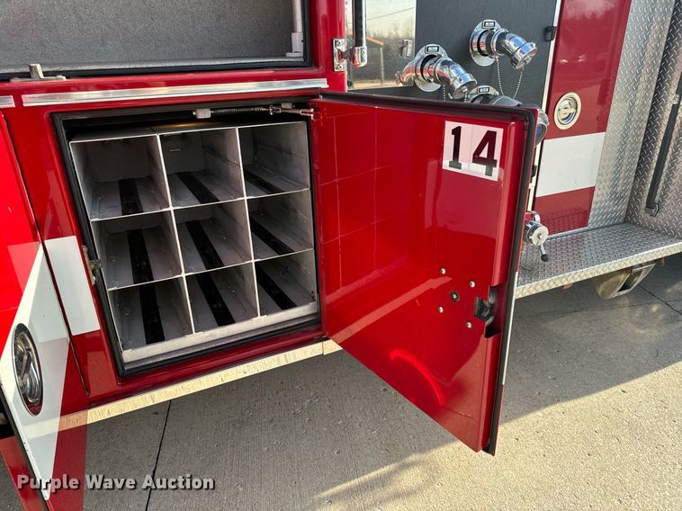 image for item EH6552 1996 Pierce Quint fire truck