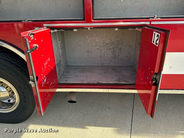 image for item EH6552 1996 Pierce Quint fire truck