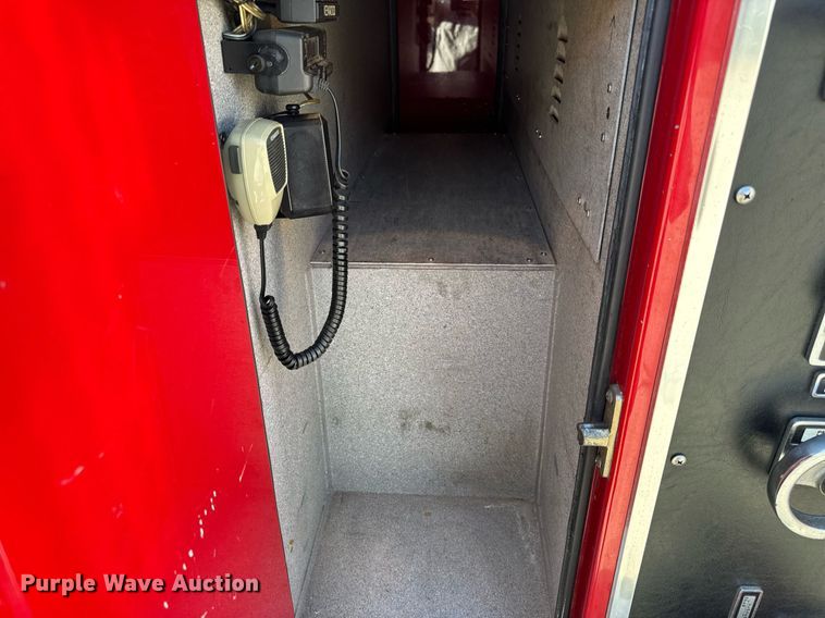 image for item EH6552 1996 Pierce Quint fire truck