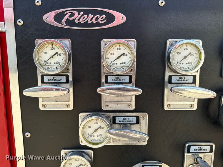 image for item EH6552 1996 Pierce Quint fire truck