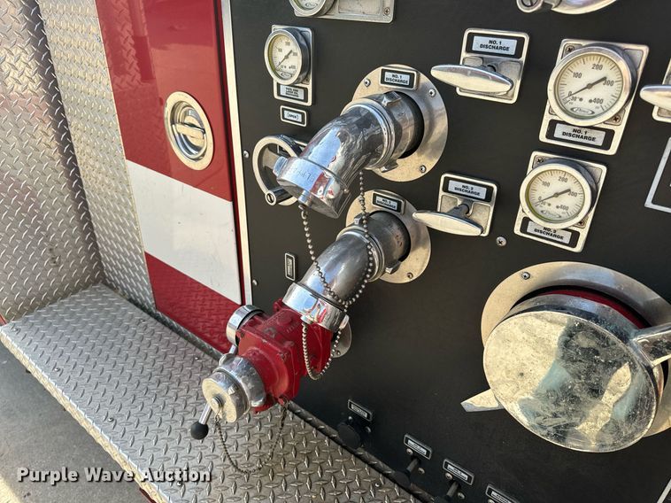 image for item EH6552 1996 Pierce Quint fire truck