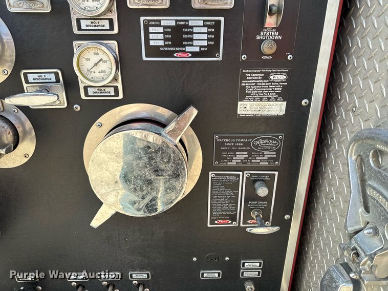 image for item EH6552 1996 Pierce Quint fire truck